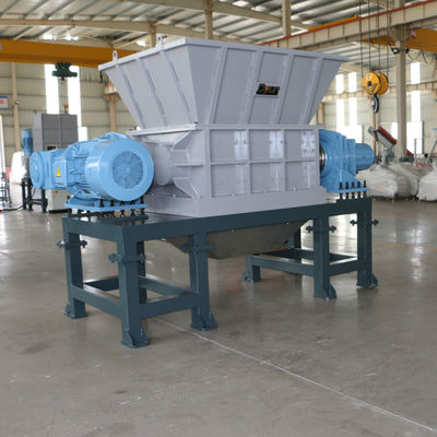 Flaschen-überschüssiger Reißwolf-Plastikmaschinen-niedriger Energieverbrauch 22kw 3000kg/H