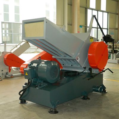 35kw 600KG/H Tür-Fenster-Rahmen-Abfall-Plastikzerkleinerungsmaschine PVCs WPC