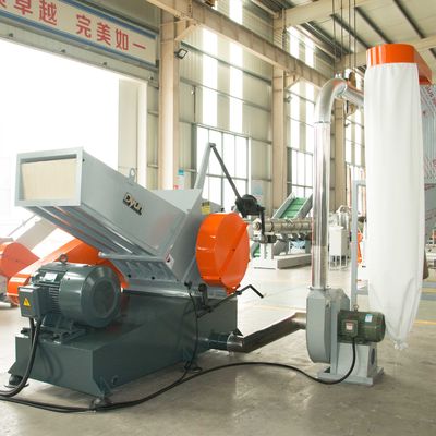 15kw 300KG/H Plastikwiederverwertungszerkleinerungsmaschinen-Reißwolf PVCs WPC ProfileWaste